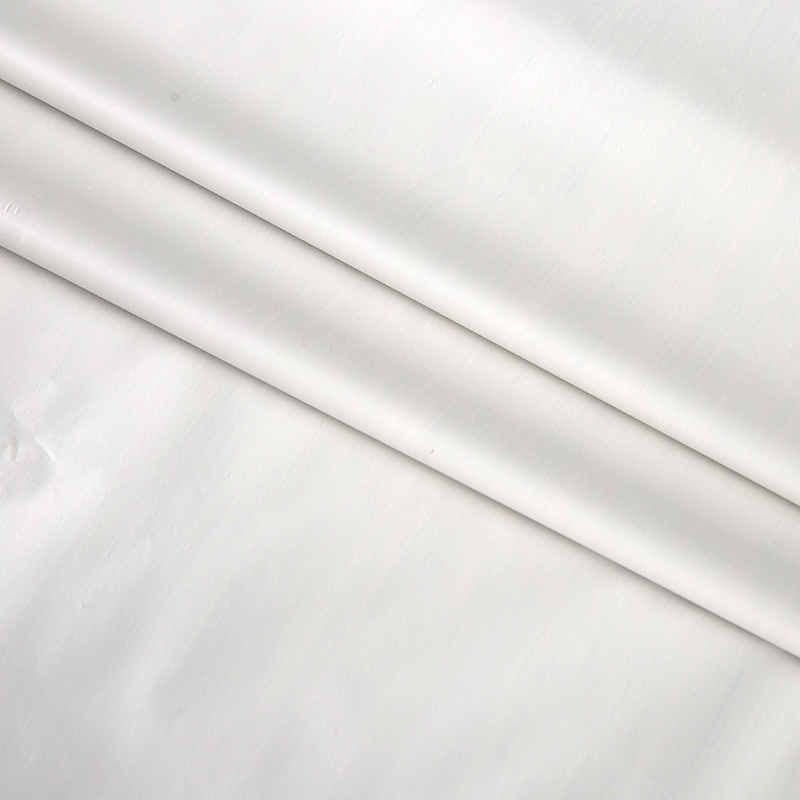 ระบายอากาศต่ำ 2 ชั้นฟิล์ม TPU Blackout 100% สำหรับม่านสีเบจ + ฟิล์ม Black Black Blackout